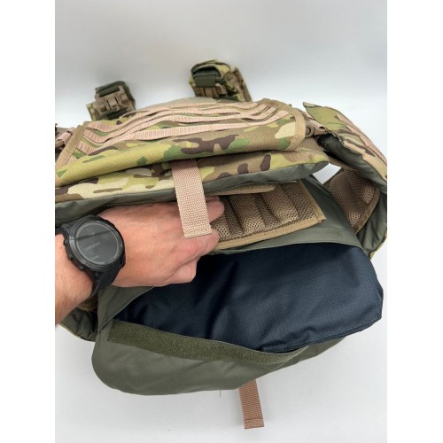 Бронежилет ЗАЩИТНИК в Ачинске с кевларовым баллистическим пакетом C2, капами и бронеплитами Бр5