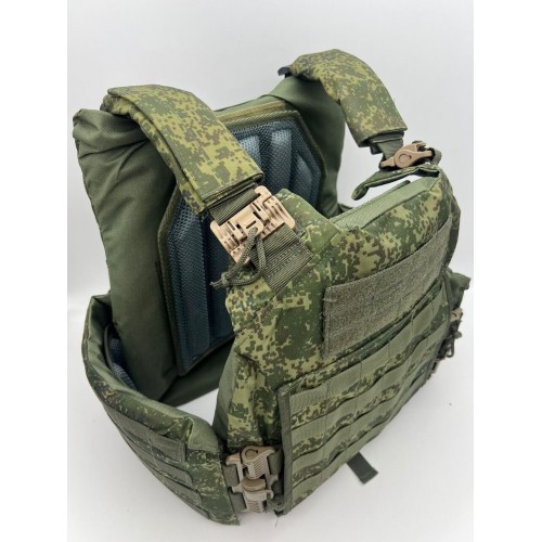 Бронежилет ЗАЩИТНИК в Ачинске с кевларовым баллистическим пакетом C2, капами и бронеплитами Бр5