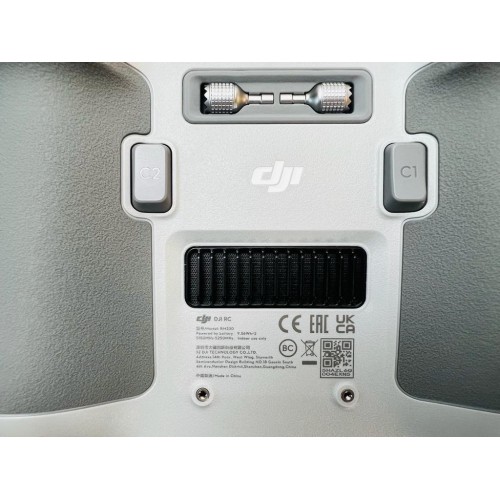 Квадрокоптер DJI Mavic 3 Pro в Ачинске с пультом DJI RC